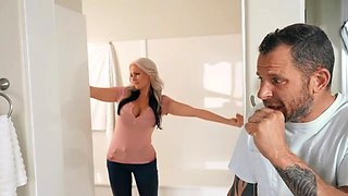 anal stretching in the shower, MILFs like it big