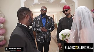 The bride found time to be fucked by the groom's sexy friends