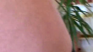 German squirt slave- Deepthroat