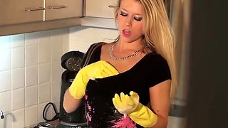 GloveMansion - Peeping Tom in the Kitchen - Michelle Moist