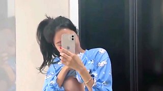 Korean Girl Show Her Tits