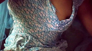 Sri Lankan woman seduces her partner via video call until orgasm Just love with Big boobs and wet pussy