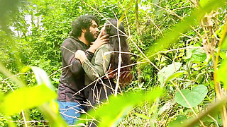 Desi Village Jungle Girl Bur Chudai Video Jungle Me Ashiķke Sath Chudai Karwate Huye Pakde Gye