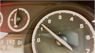 La Italian Stepmom Masturbates In The Car While Taking Her Stepson To School