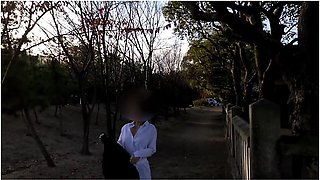 素人個人撮影巨乳熟女にヒタッと白シャツて/ノーフラ散歩露出オtニー潮吹き//流出/晒し/視姦　japanese/hentai/asian/milf/mom/big Tits/日本人/塾女/人妻