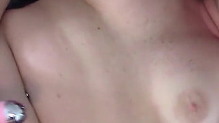 Mature MILF Models Nude and Uses Vibrator on Vagina