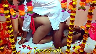 Hot Indian Suhagraat: Homemade Honeymoon Fuck with Desi Couple