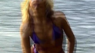 Blonde Beauty with Big Butt Masturbates Solo