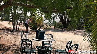 Fruity bimbo unbelievable xxx video