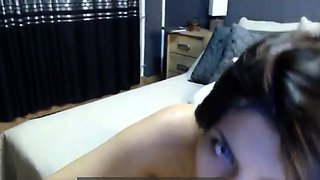 Webcam Girl Plays with Her Pussy