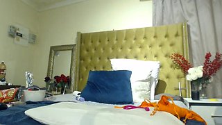 Fat Ass BBW Stripteasing and Bouncing Her Fat Tits