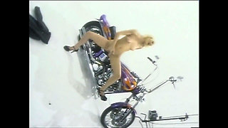 Thirsty Slut Begs for Rough Anal