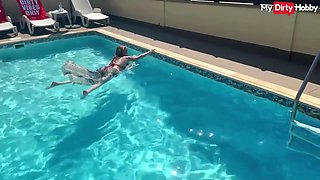 Tattooed Babe Emma Wolf Is A Kinky Cutie Who Gets Fucked Underwater