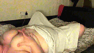 Bbwbootyful rubbing squeezing my huge boobs