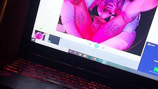 Sexy hottie Anetta Keys enjoys a solo toy masturbation