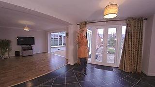 Minnie - Hot in Heels