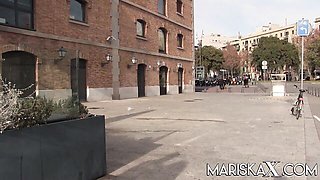 Mariska X featuring Sam Bourne's doggystyle action