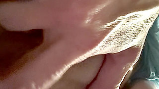 Playing with my pussy, Solo squirt mission