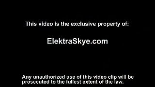 mistress elektra skye - strapon