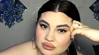 Amazing huge natural boobs and big lips bbw babe s