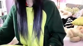 Brunette Solo Webcam Masturbation
