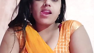 Telugu aunty full romance with her car driver in outdoor Agent Bathroom