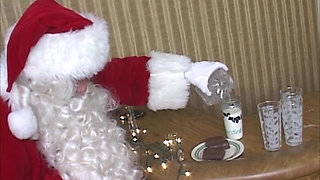 I Saw Stepmommy Eating Santa's Cock