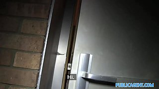 PublicAgent: Karolinas hairy pussy fucked in her private gym