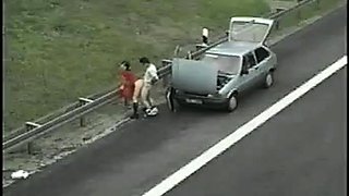 Riskantes Autobahnabenteuer eines deutschen Paares