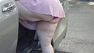 Fat ass plump white bbw doctor step in car and caught by stranger in public masturbation, flashing  playing pussy - Xhamster