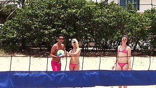 Bold babes Dillion & Chanel join Aubrey in a steamy poolside bikini bash