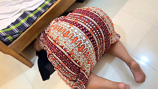 Egypt Beautiful Big Ass Curvy Muslim Hot Stepmom Stuck Under Bed Then She Want Anal Fuck From Me!