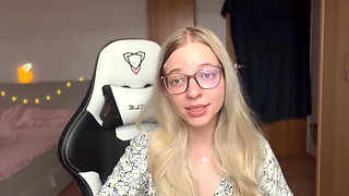 3 Types of Chastity Slaves