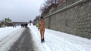 Busty amateur blonde babe getting fucked anally
