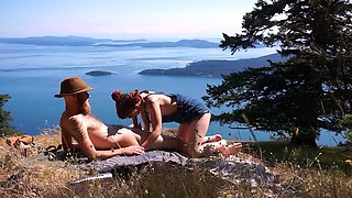 Slutty amateur chick blowjob then banged on cam POV style