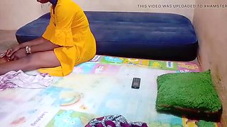 Hot Indian Bhabhi Gets Fucked Hard By Bodyguard - Desi Sex Tape