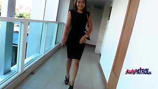 Thick Thai girl agrees to be barebacked