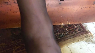 Goode Girl JOI Hump My Nylon Covered Leg Like the You Are