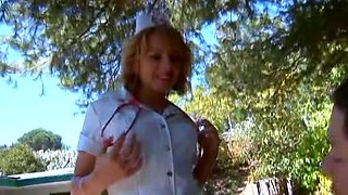 Blonde has cunt fingered outdoor