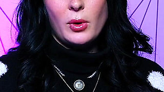 Charlotte Sins: Swallowing, Sex Parties, and the Gray Areas of Ethicaljournalism