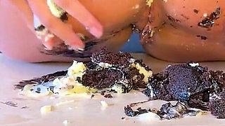 My First Cake Smashing with My Ass