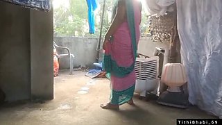 Bangladeshi Bhabi Flashes Her Big Boobs To Horny Neighbor - Desi Village Sex