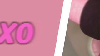 Clown Girl Masturbates