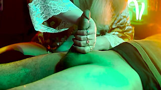 A Perfect Handjob From Stepmom