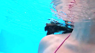 I'm Waiting for You in the Pool