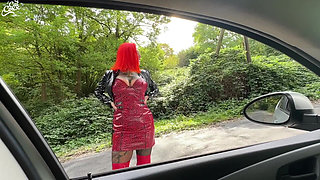 Kinky Roadside Hookup! Boot-wearing Bitch Fucks Bareback.
