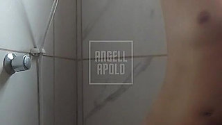 Sex Tape in the Shower - Real Couple Playing Around During a Bath.