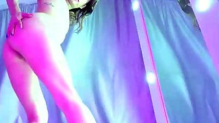 Webcam brunette solo masturbation