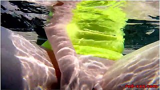 Red Xxx In Fucks Her Pussy With A Toy In The Pool