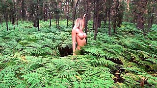 Blonde emo amateur solo masturbation